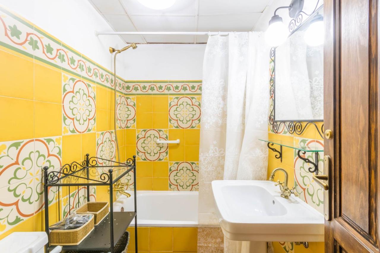 Macarena Muralla Encantada Apartment Seville Exterior photo